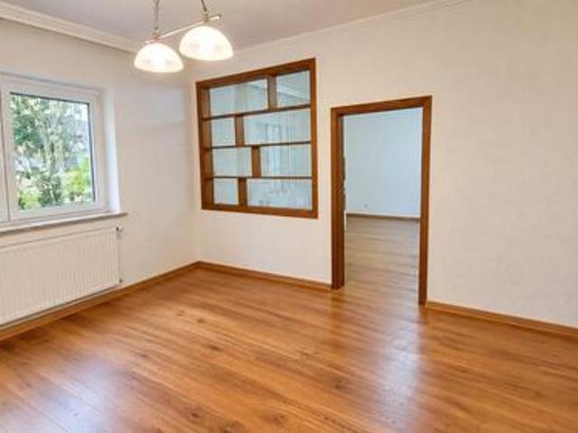 Euer neues Zuhause: 6 Zimmer Haus 130 m² Einbauküche & Innenhof