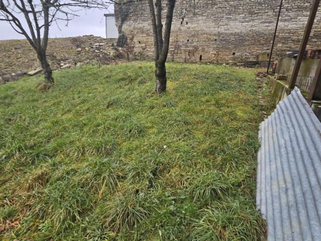 Euffigneix: 255 m2 de potentiel brut à transformer selon vos envies
