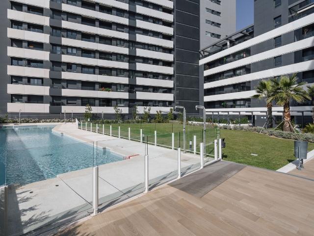Euphonia 1 bedroom and pool in Imperial, Madrid Amsterdam Apartments for Rent