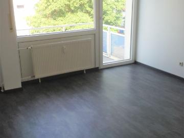 EUPORA® Immobilien: Wohnung mit Balkon in Eisenberg