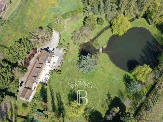 Eure Propriété 1,5 ha Étang Piscine intérieur 296m² Conches en Ouche