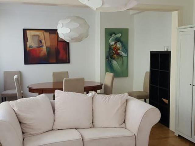European District Arts Loi/Madou Beautiful 2 br appt