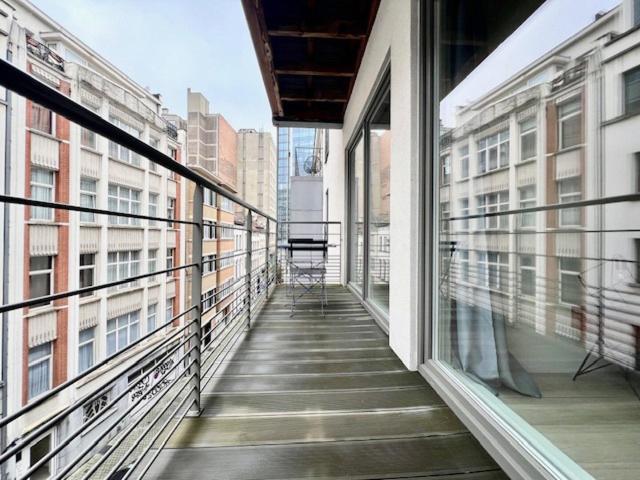EUROPEAN DISTRICT SUPERB FURNISHED 2 BEDROOMS WITH TERRACE