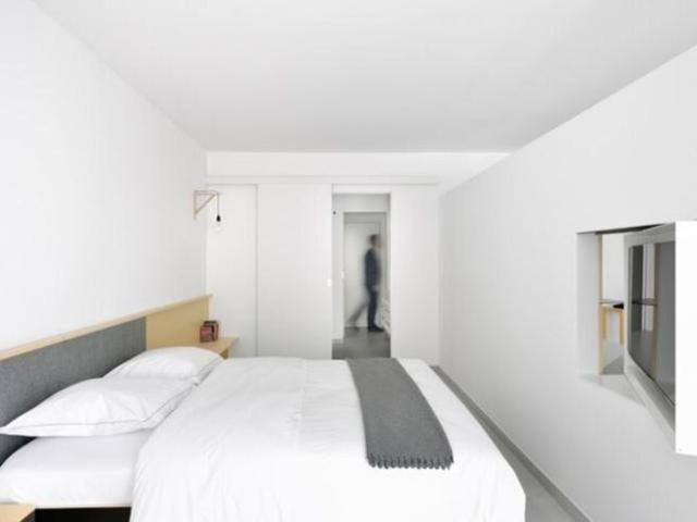 European Quarter/Cinquantenaire Furnished studio