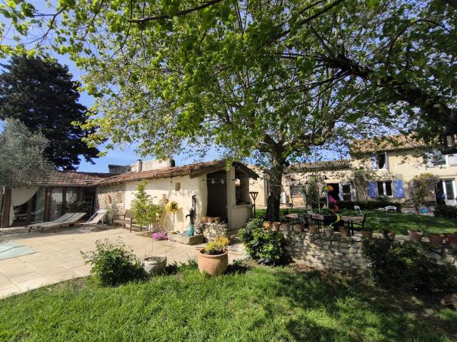 Eurre. Parc 4300 M2. Corps De Ferme 270 M2 + 80 m2 Attenant. 270m² Eurre