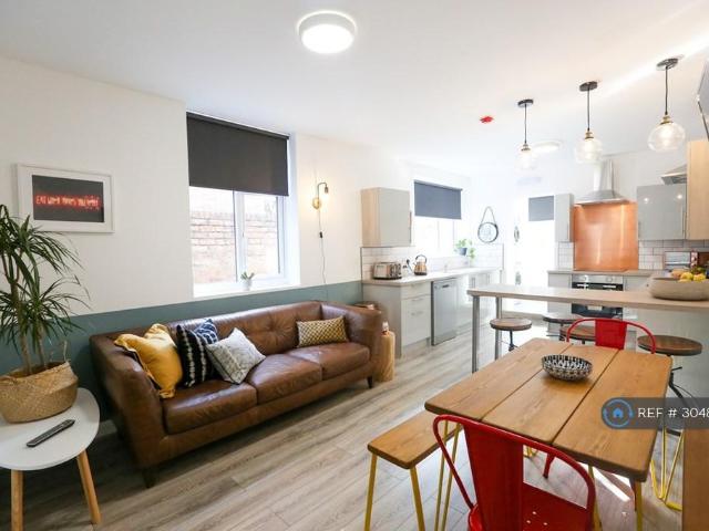 Euston Grove, Prenton, CH43 1 bed in a house share to rent £600 pcm £138 pw