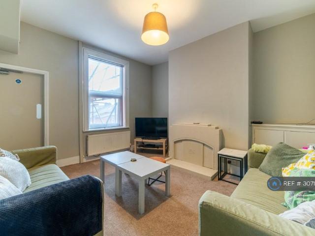 Euston Street, Preston, PR1 4 bed terraced house to rent £2,167 pcm £500 pw