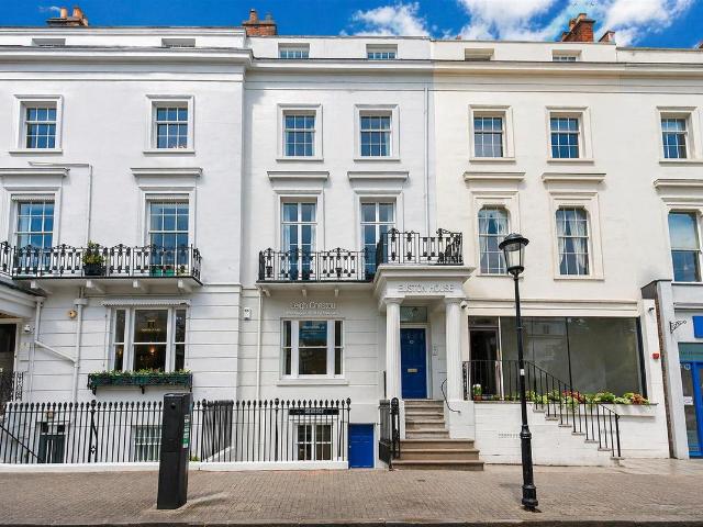 Euston Place, Leamington Spa CV32, 4 bed town house to rent, £2,500 pcm | PrimeLocation