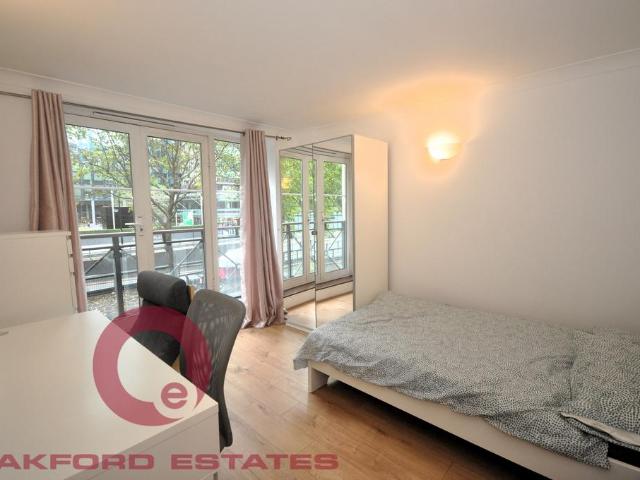 Euston Road, Euston NW1 2 bed flat to rent £2,990 pcm £690 pw