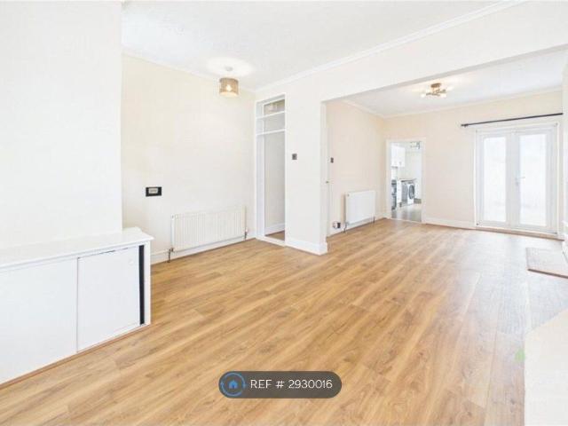 Euston Road, Northampton NN4, 3 bed terraced house to rent, £1,150 pcm | PrimeLocation