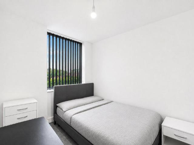 Euston Road, Northampton NN4 1 bed in a house share to rent £630 pcm £145 pw