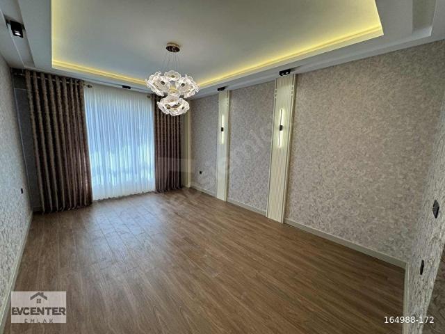 EV CENTERDAN KARATAŞ MERKEZDE ULTRA LÜKS 2,5+1 SATILIK SON DAİRE