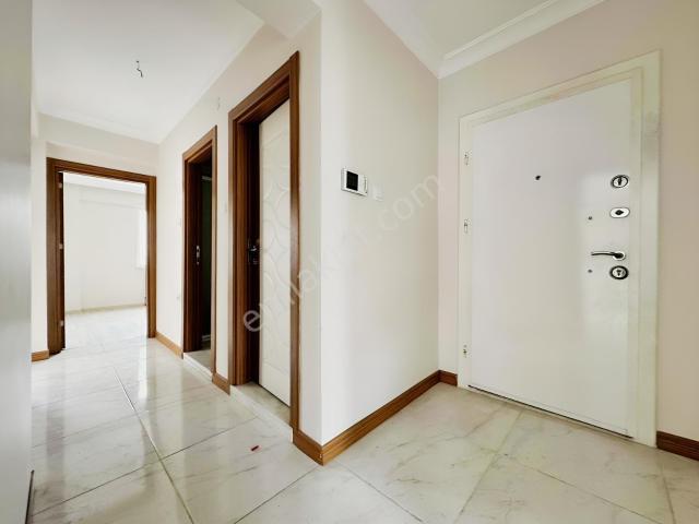 Evola Gayrimenkul'den 23 Nisan Ortaokulu Yanı Kiralık 3+1 Daire
