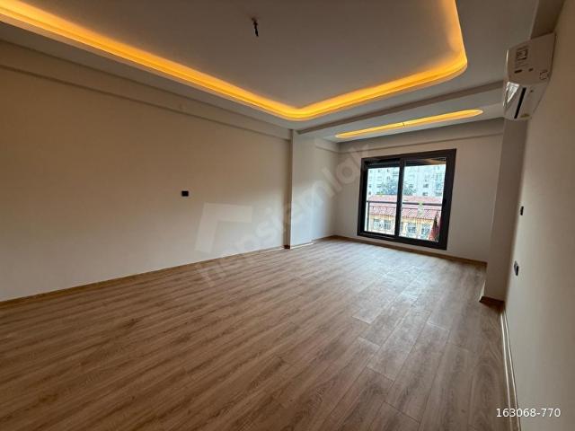 EVONA'DAN SAKARYA MAH. EBEVEYN BANYOLU SATILIK 3+1 DAİRE