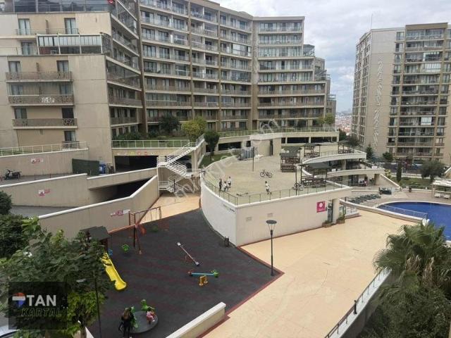 Evora İstanbul Tuzla Full Eşyalı Niş Mutfaklı 1+1