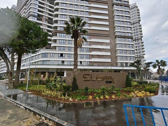 Evora İzmir Balkonlu Kısmi Deniz Manzaralı Kiralık 1+1 Daire