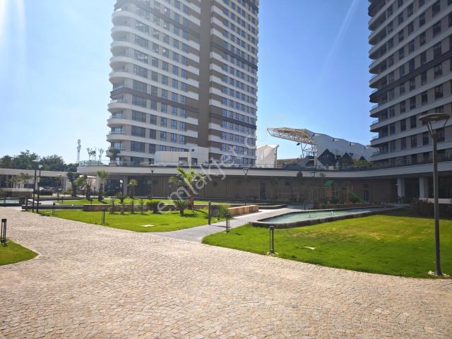 Evora İzmir'de Ebeveyn Banyolu 2+1 Kiralık Daire Turyap'tan