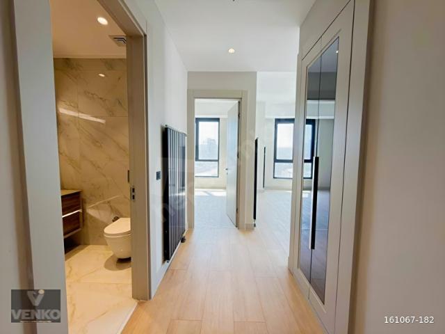 Evora İzmir'de Kiralık Büyük Tip 1+1 Daire K Blok
