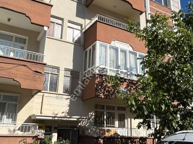 Eva Gayrimenkul Den Seyran Mahallesinde Nihat Dayanık İlkokulu Karşısında 3+1 Kiralık Daire