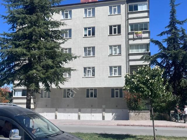 Eva Gayrimenkul Den Yarenlerde Cadde Üzeri Doğa Manzaralı Geniş 3+1 Kiralık Daire