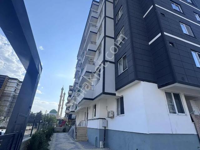 Eva Düğün Salonu Karşısı Satılık 3+1