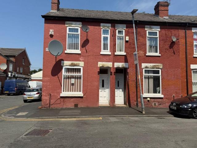 Eva Street, Rusholme, Manchester,M14 4 bed terraced house to rent £1,700 pcm £392 pw