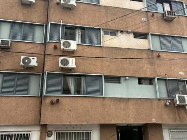 Eva Peron 2800