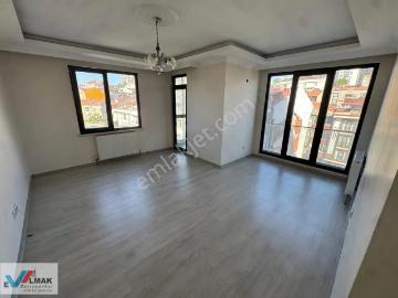 Evalmak Gayrimenkul'den Söğütlüçeşme Mah.de Kiralık 2+1 Daire