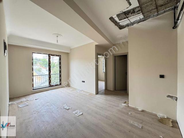 Evalmak'ta 3+1 130m2 Lüks Yapım Acil Manzaralı Satılık Daire