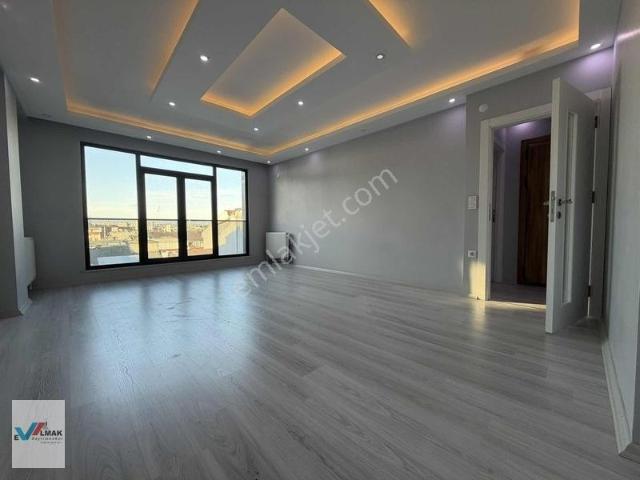 Evalmak'ta İnönü Mah.de 4+2 180m2 Geniş Ferah Dubleks Daire