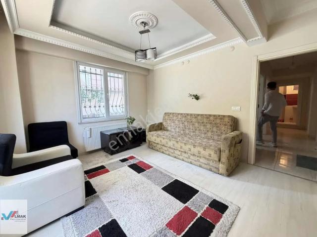Evalmak'ta İnönü Mah.de 2+1 70m2 Geniş Ferah Y.giriş Daire