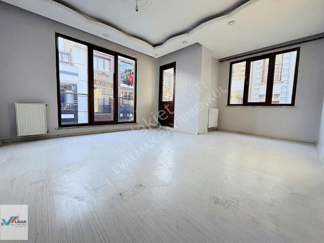 Evalmak'ta Tevfikbey Mah.de 4+1 150m2 Geniş Ferah Dubleks Daire