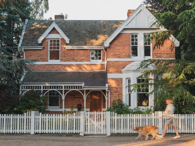 Evan Manor c. 1889 The epitome of the English Country House