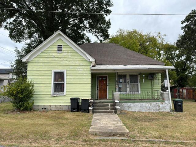 Evans St NE