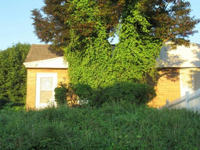Evarts St