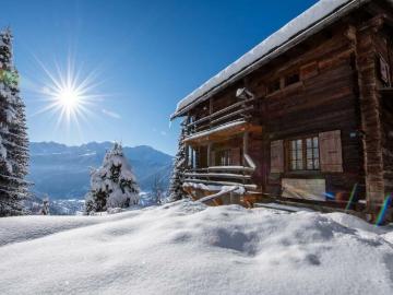 Chalet with 6 rooms on sale in Village 172 m² | dreamo. Ch