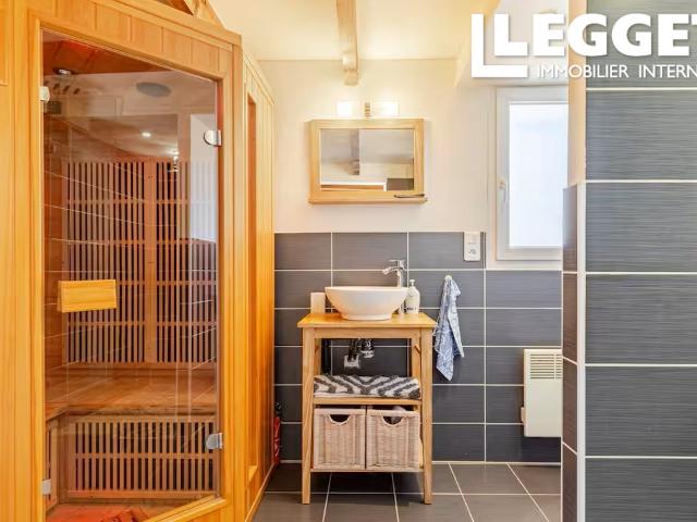 Évasion en pleine nature: piscine, studio et sauna privé