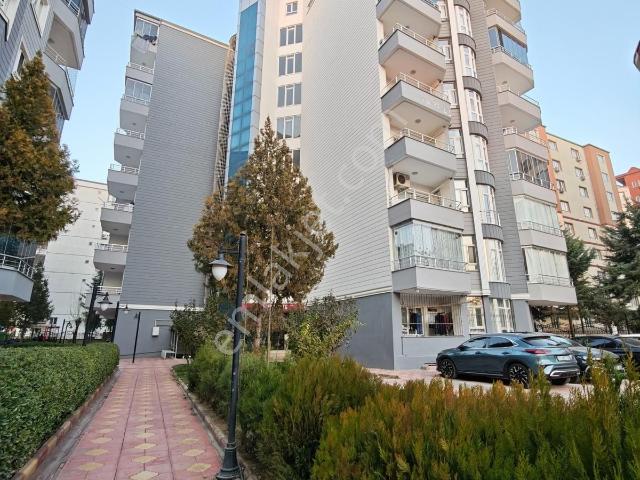 Evbul'dan Mevlana Anadolu Lisesi Karşısında Satılık 4+1 Daire