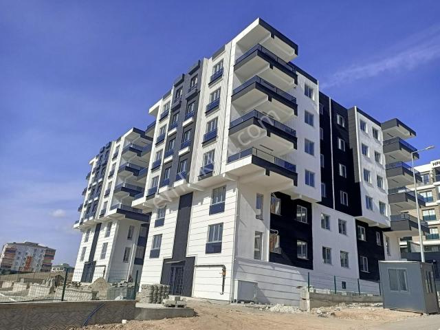 Evbul'dan Petrol City Yanında Oturulmaya Hazır 3+1 Ara Kat Daire