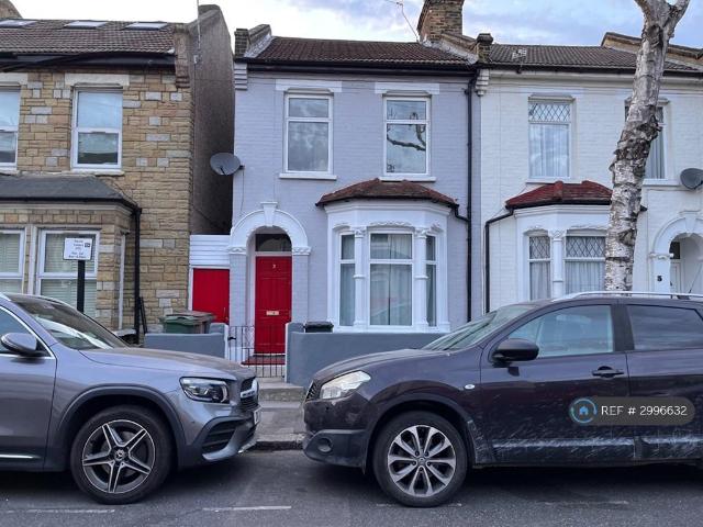 Eve Road, London, E11 4 bed end of terrace house to rent £2,750 pcm £635 pw