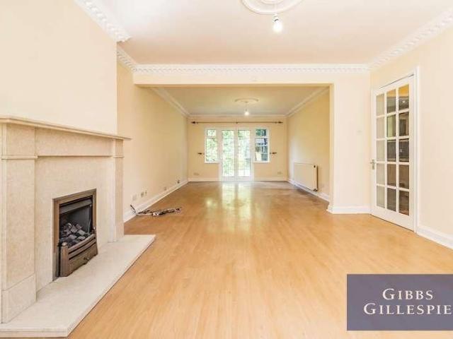 Evelyn Drive, Pinner, HA5