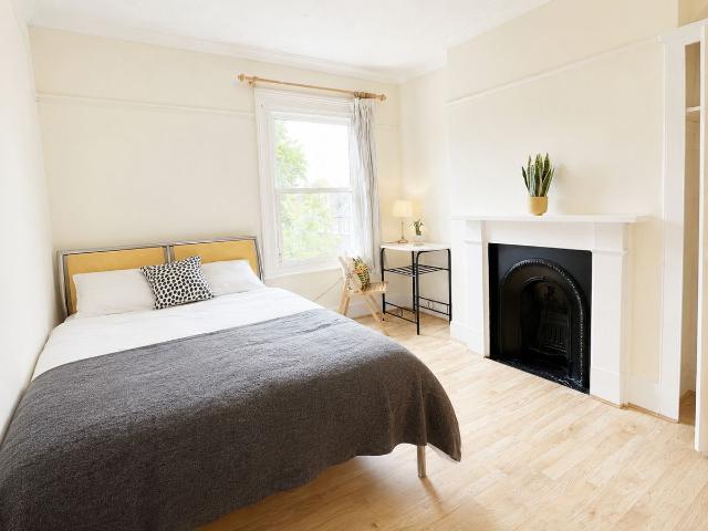 Evelyn Street, Surrey Quays SE8, 3 bed shared accommodation to rent, £975 pcm | PrimeLocation