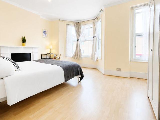 Evelyn Street, Surrey Quays SE8, 3 bed shared accommodation to rent, £1,070 pcm | PrimeLocation