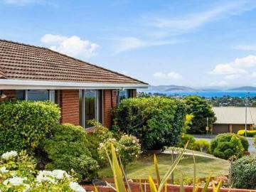 Kingston, Kingborough, Clarence, Tasmania, Penguin Island, Cloudy Bay, Kingborough, Tasmania Island