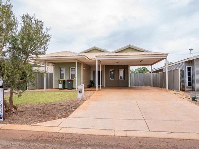 EVER DESIRABLE LIVING 3x2 ON LONGTOM LOOP !