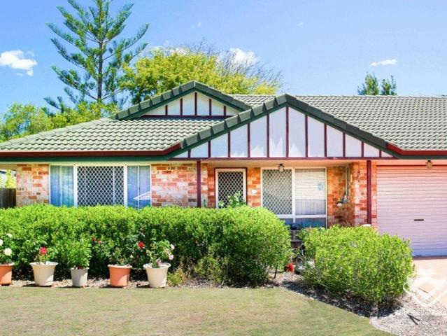 Ever Popular Villa within Prestigious Sunnybank Hills Primary School Catchement Area