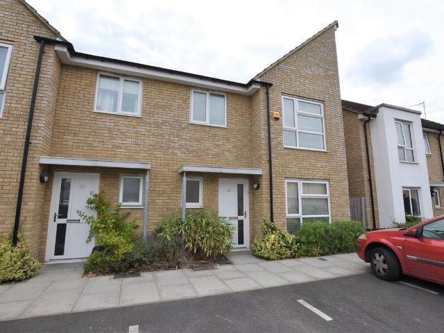 Evergreen Drive, West Drayton UB7, 4 bed semi detached house to rent, £2,500 pcm | PrimeLocation