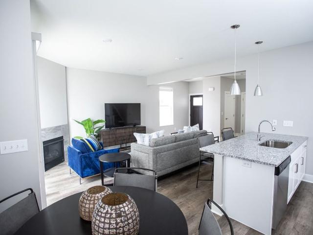 Evergreen Townhomes 3 Bedroom Home for Rent at 3141 E Beltline Ave Ne, Grand Rapids, MI 49525