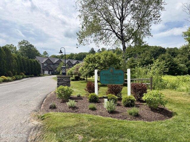 Evergreen Trl Unit,lenox, Condo For Sale