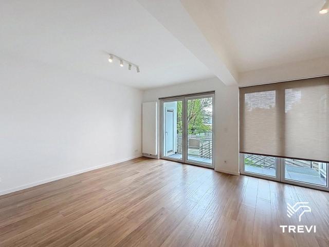 EVERE – Superb 2 bedroom apartment with garden!
